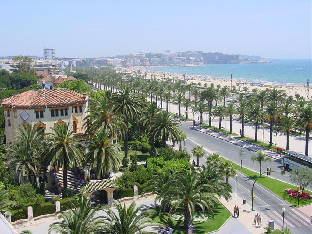 Anunci Tancat Capellans Salou Exterior photo